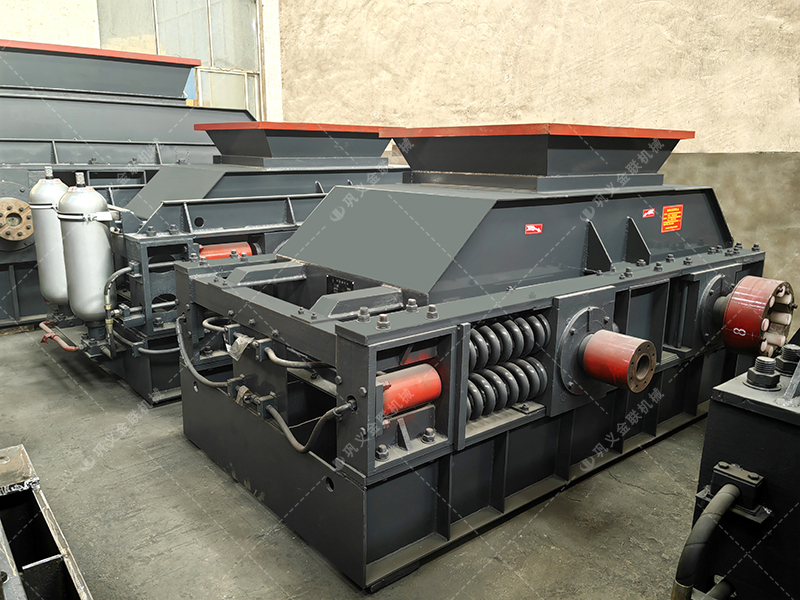 青石和河卵石哪個制砂好？用對輥破碎機怎么樣？