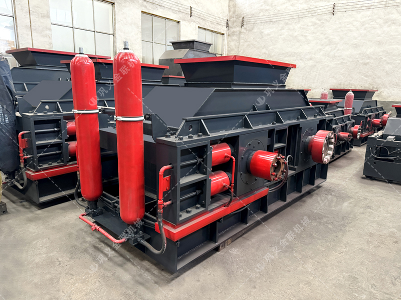 堅硬VS濕粘，原料硬度大變臉？液壓對輥破碎機如何見招拆招？